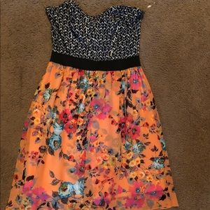 Mixed print sleeveless dress